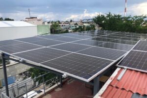 Instalacion de paneles solares (2)